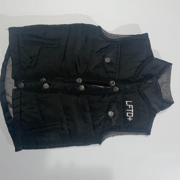 LRG SLEEVELESS KIDS BLACK PUFFER JACKET SIZE 24 MONTHS - Picture 9 of 9